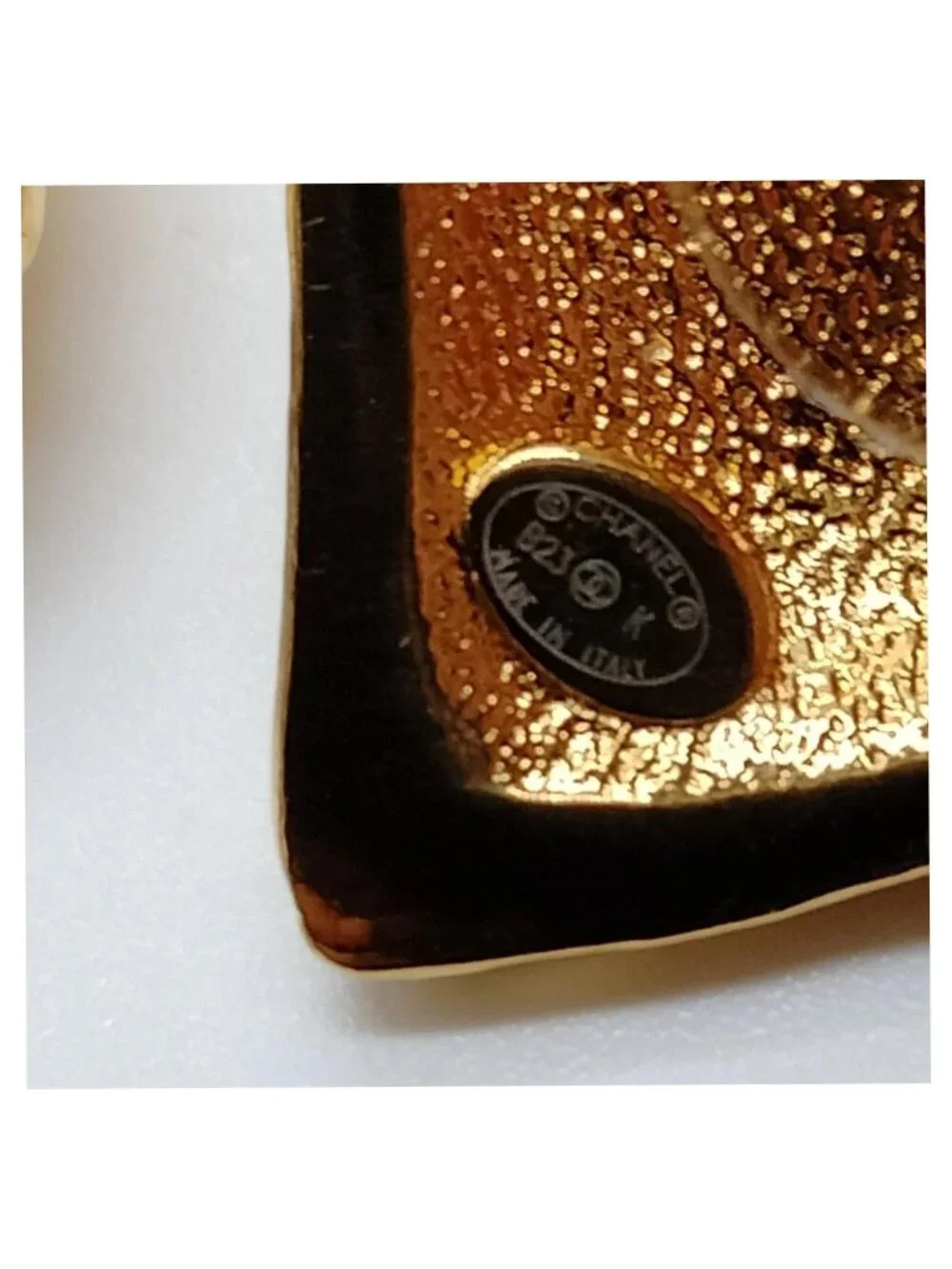 Authentic Chanel CC Heart Clip-On Earrings Gold Tone Vintage